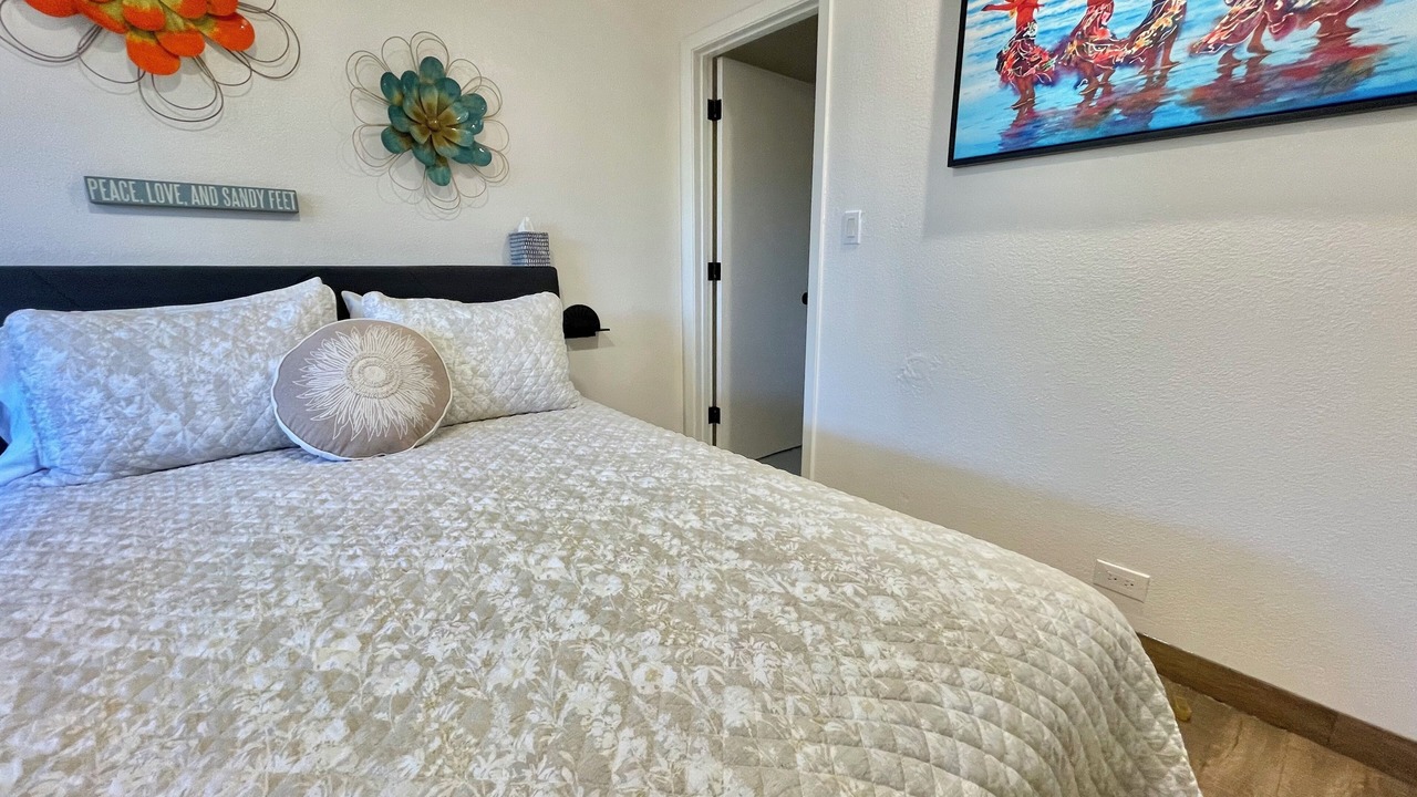 Photo of Bedroom in Haiku