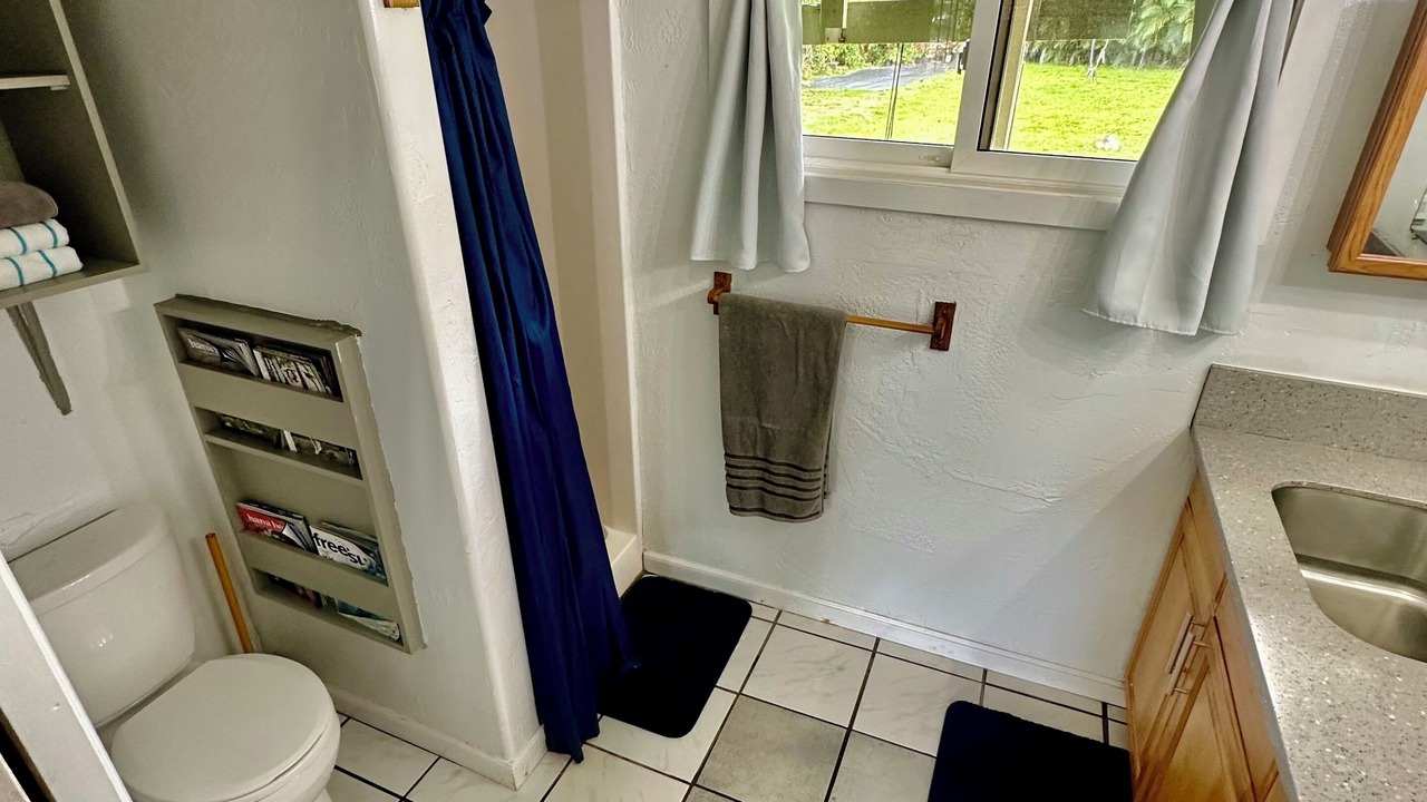 Photo of Bathroom in Kahuku