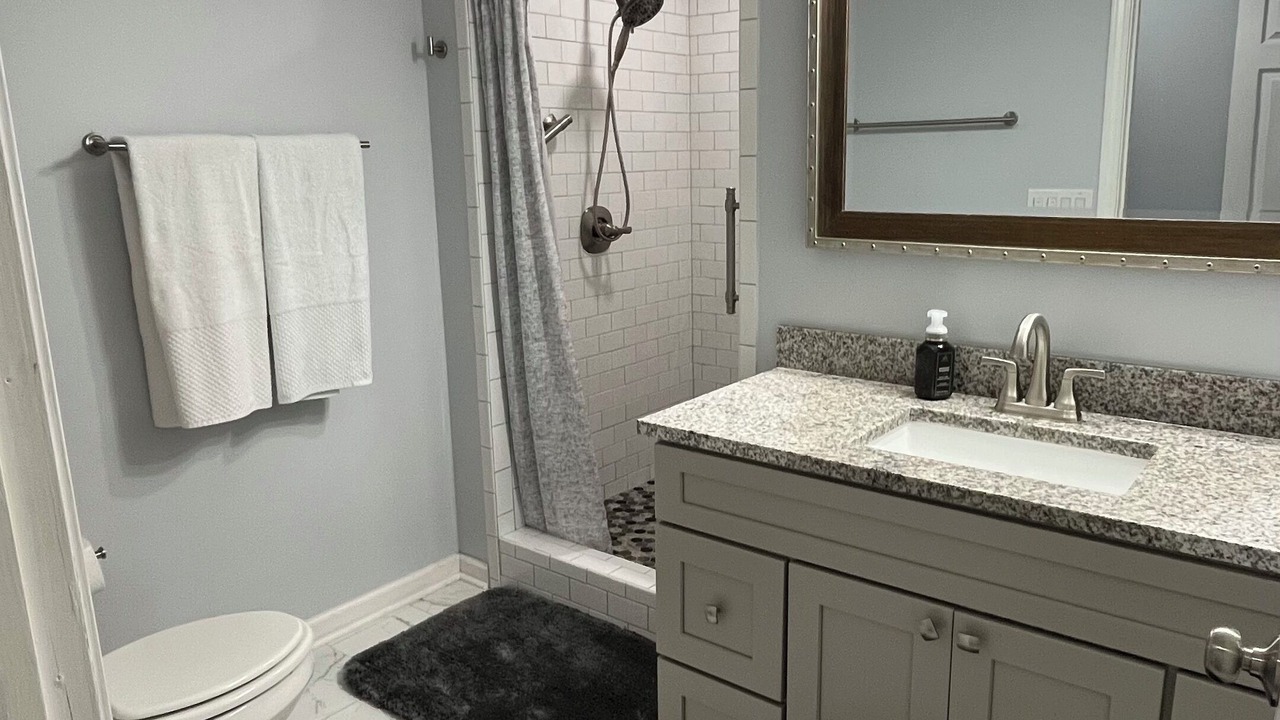 Photo of Bathroom in Townville