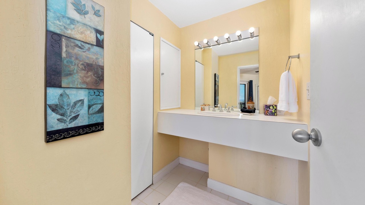 Photo of Bathroom in Kahaluu-Keauhou
