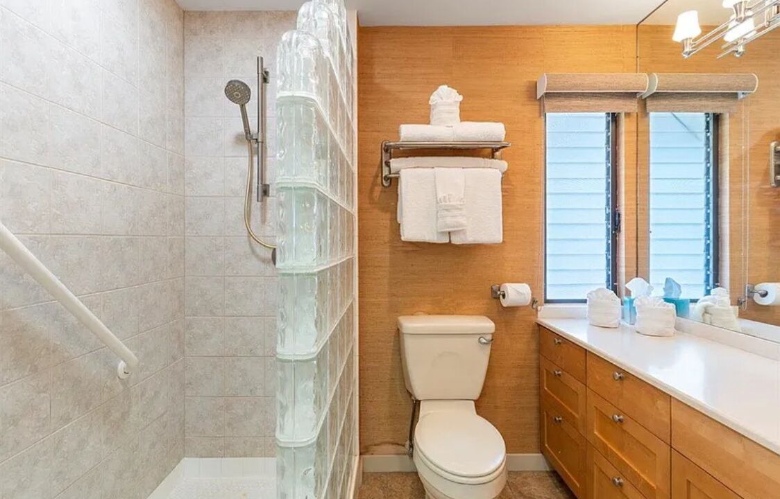 Photo of Bathroom in Wailea