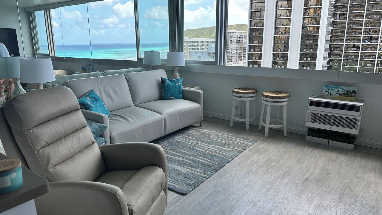 Photo of Livingroom in Honolulu