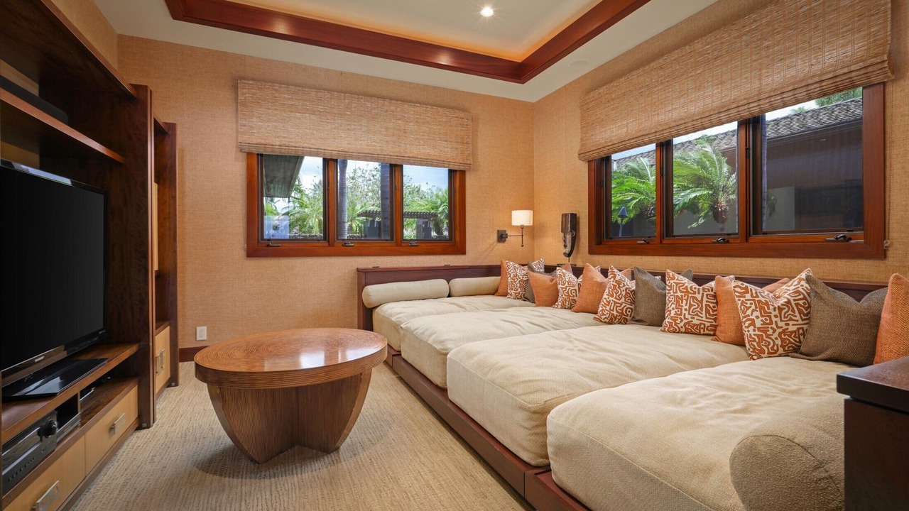 Photo of Bedroom in Kaupulehu