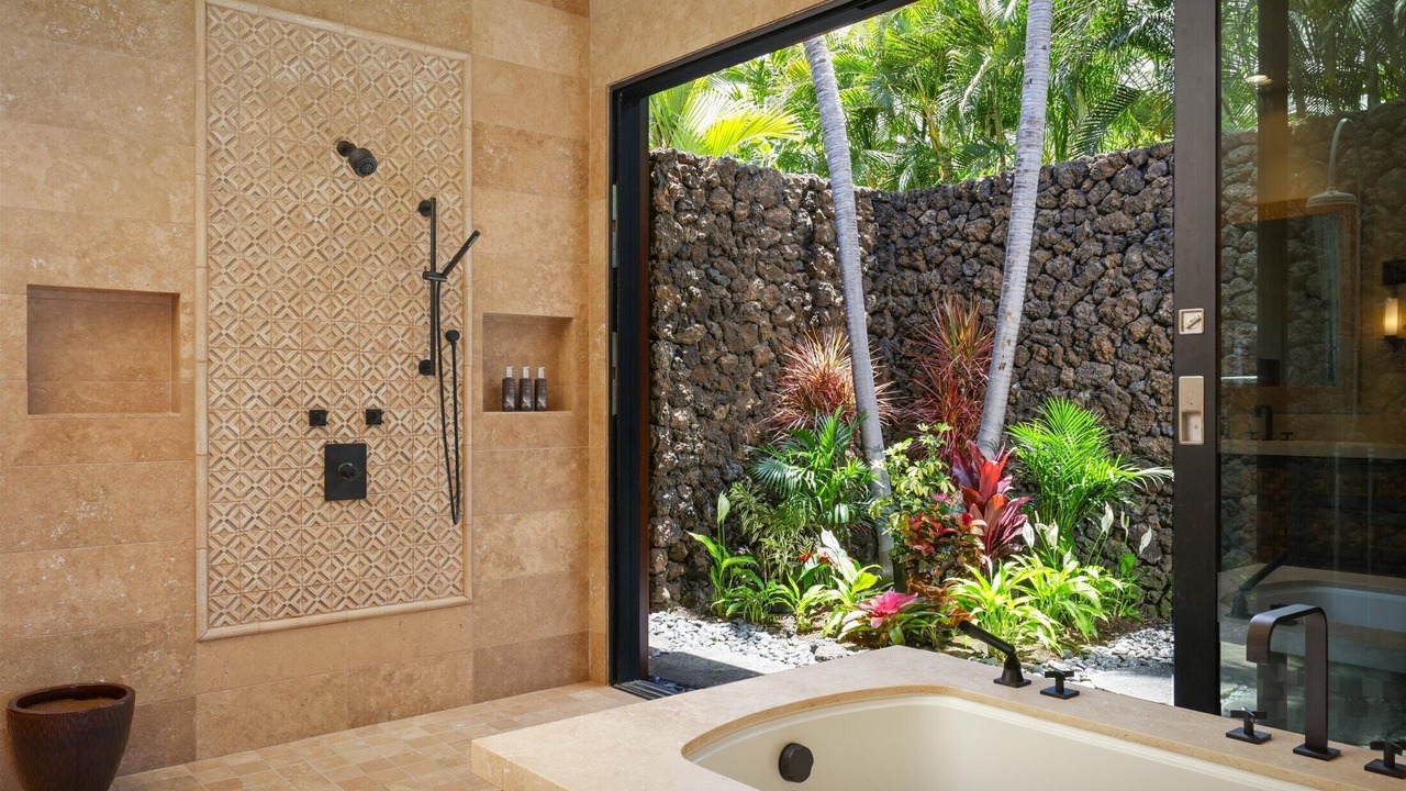 Photo of Bathroom in Kaupulehu