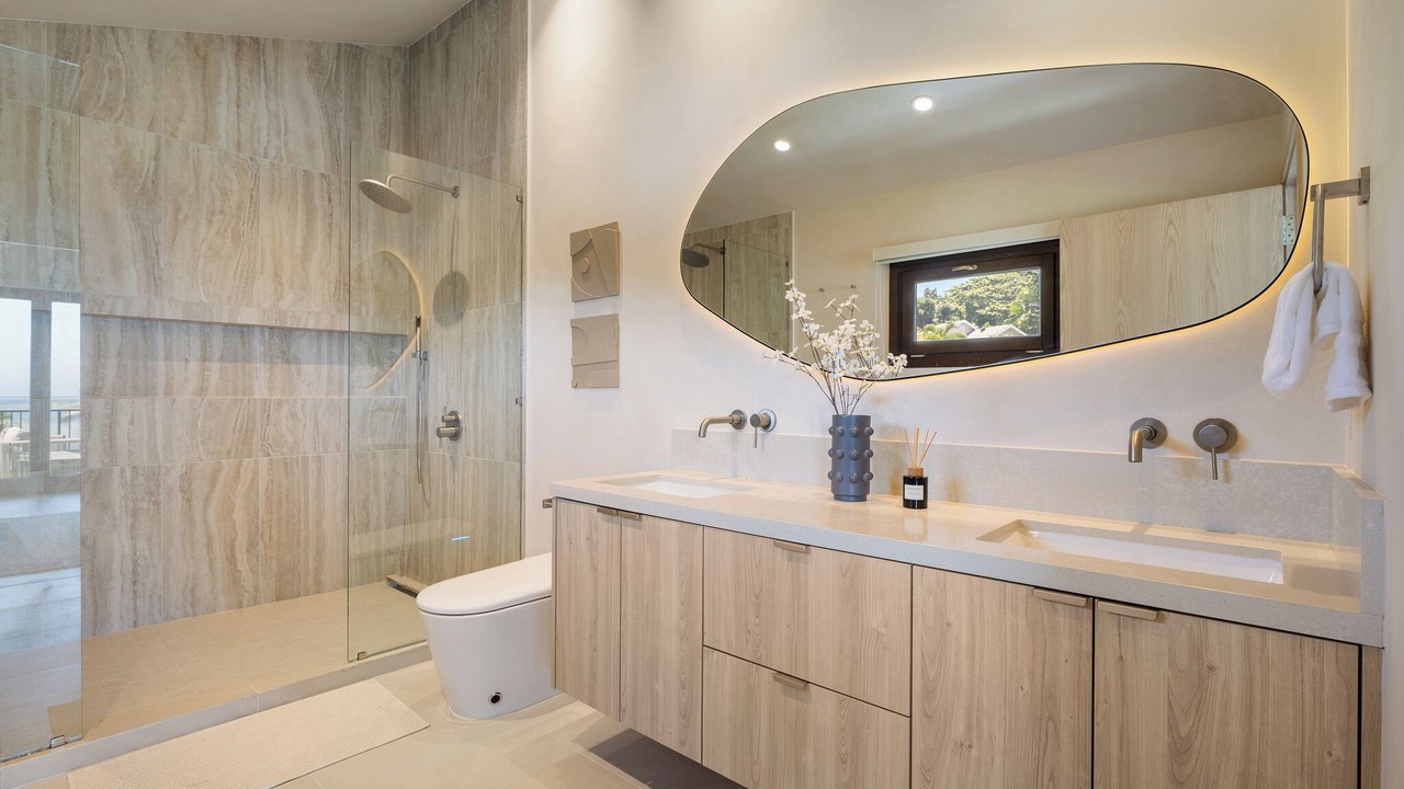 Photo of Bathroom in Kaneohe