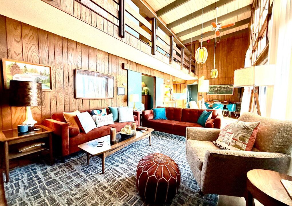 Photo of Livingroom in Dan River