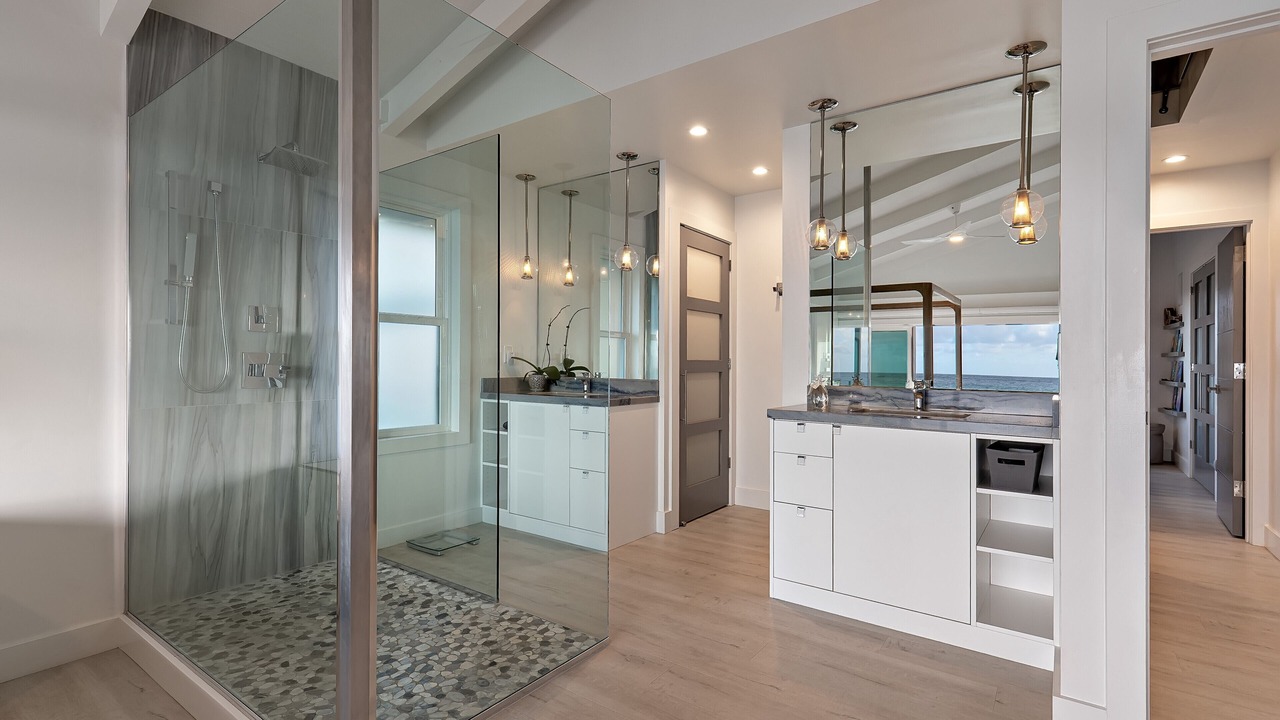 Photo of Bathroom in Waialua