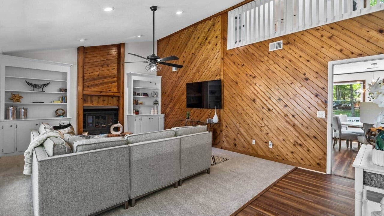 Photo of Livingroom in Harbison