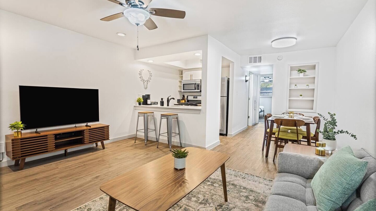 Photo of Livingroom in Clarksville