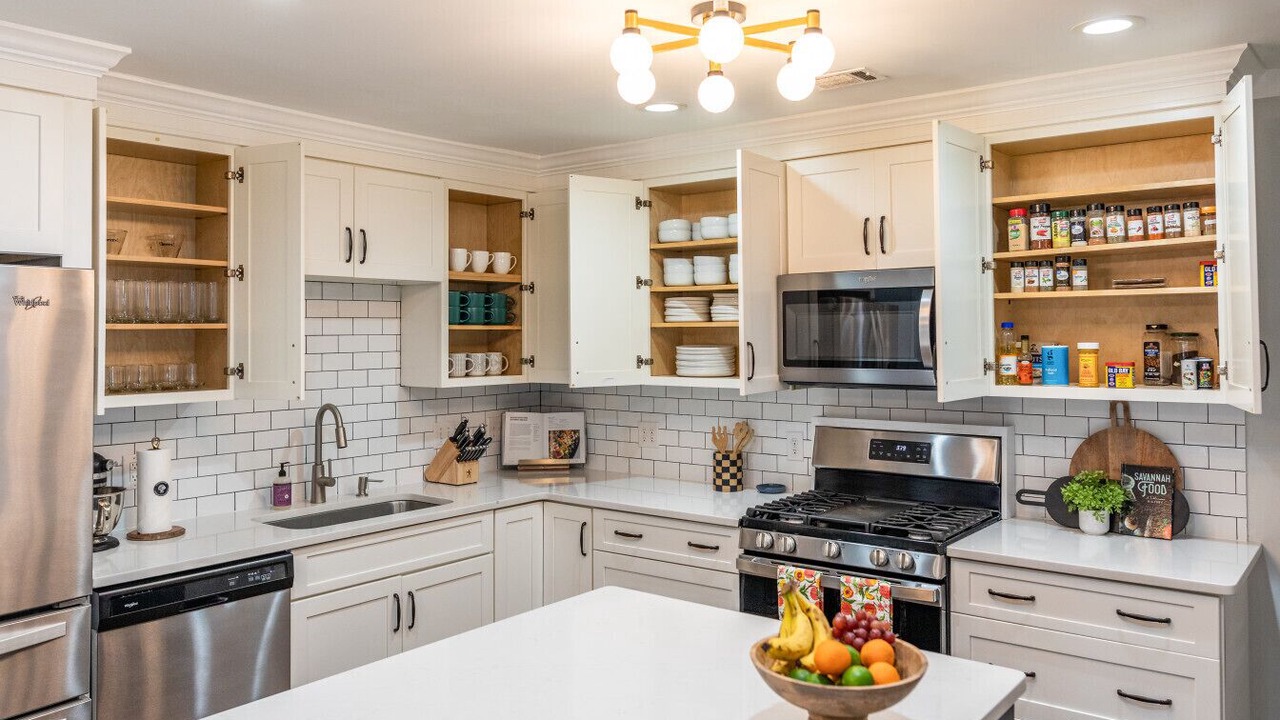 Photo of Kitchen in Isle of Hope Historic District
