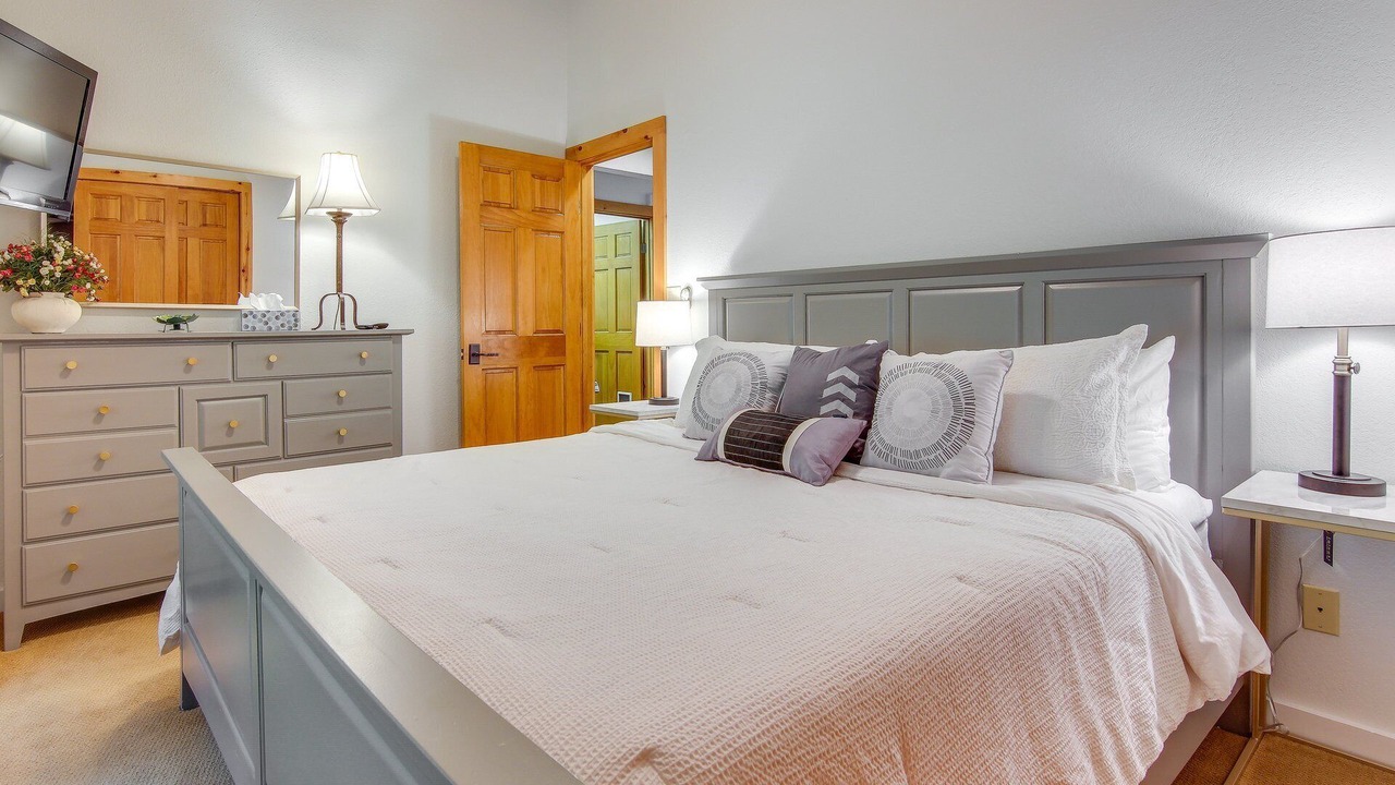 Photo of Bedroom in Mountain Air