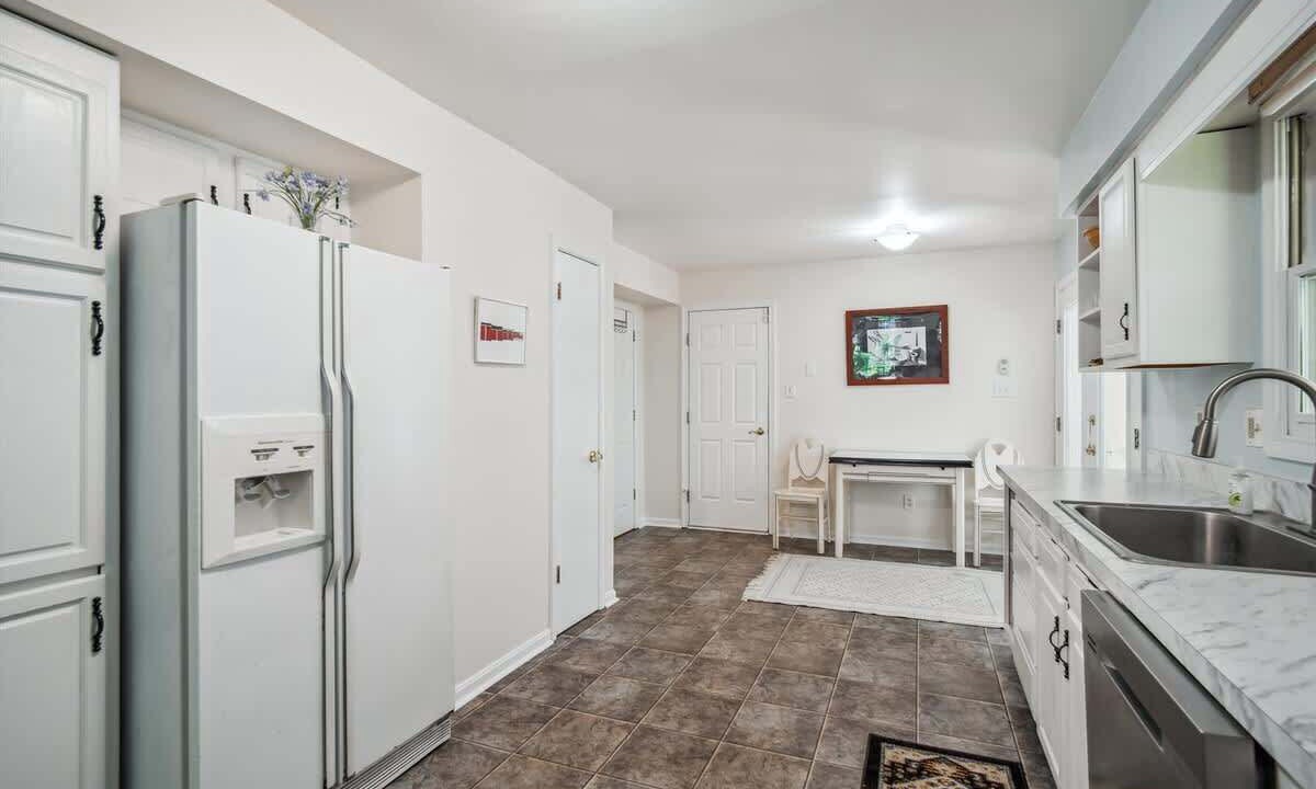 Photo of Kitchen in Barstow