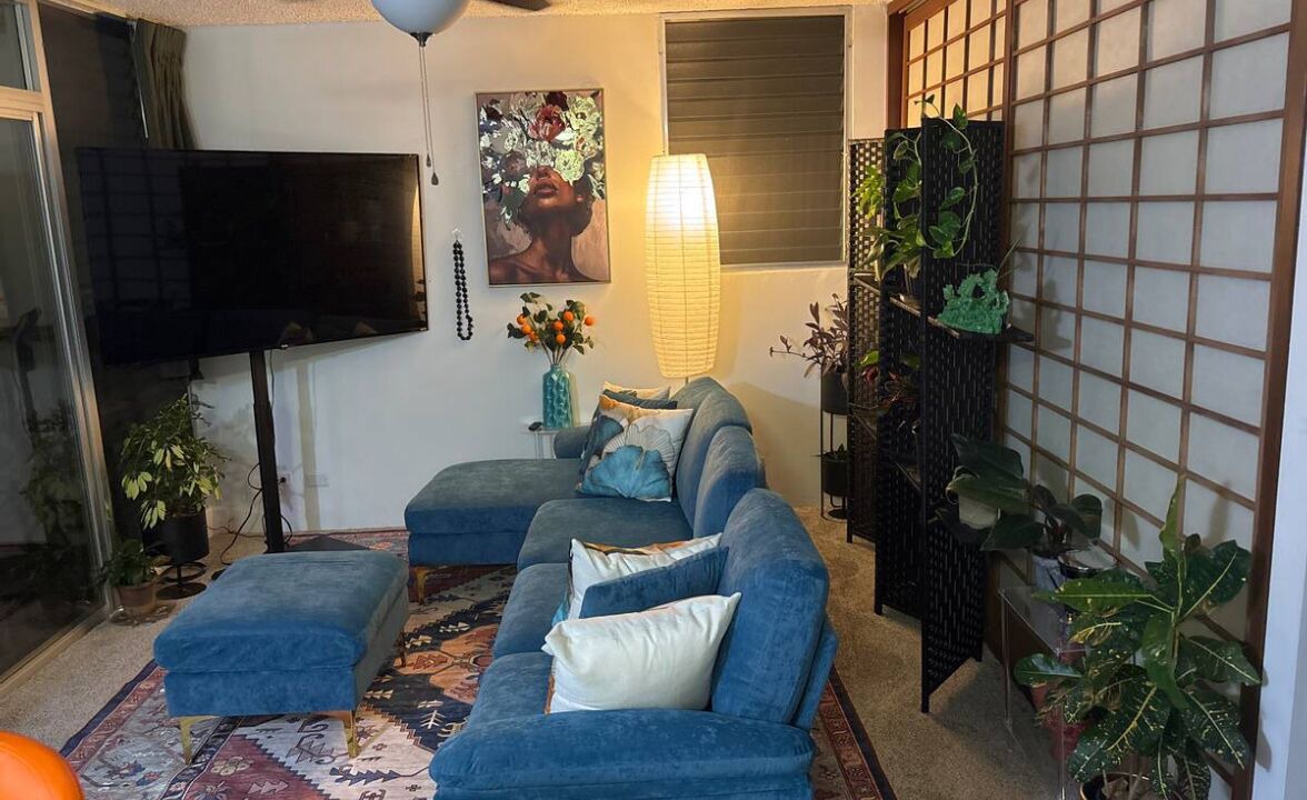 Photo of Livingroom in McCully - Moiliili