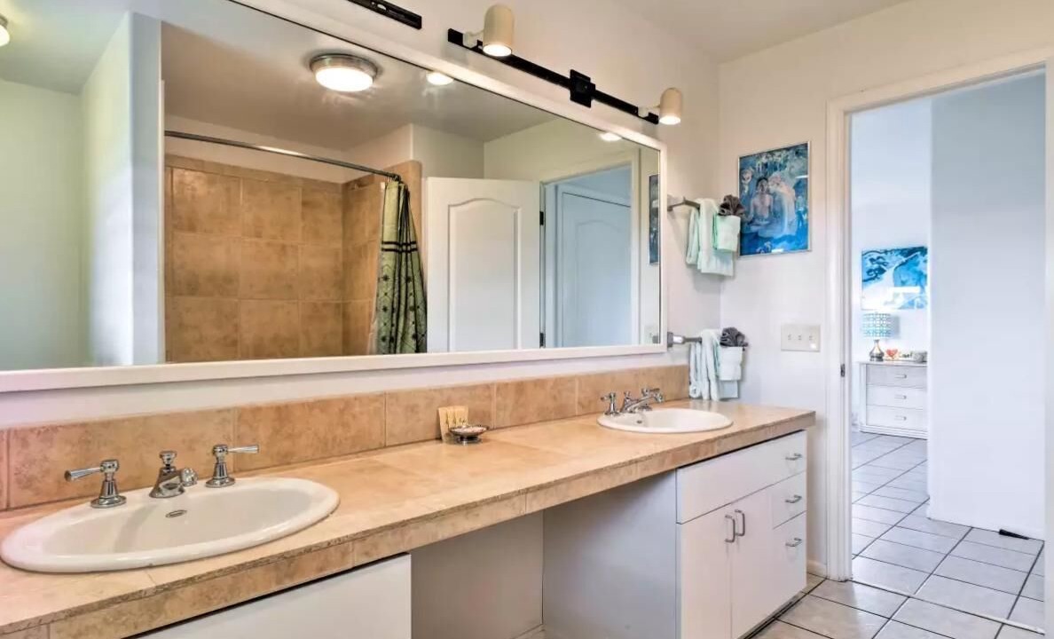 Photo of Bathroom in Pauwela