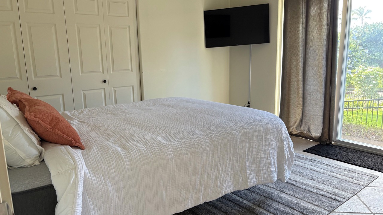 Photo of Bedroom in Kona Palisades