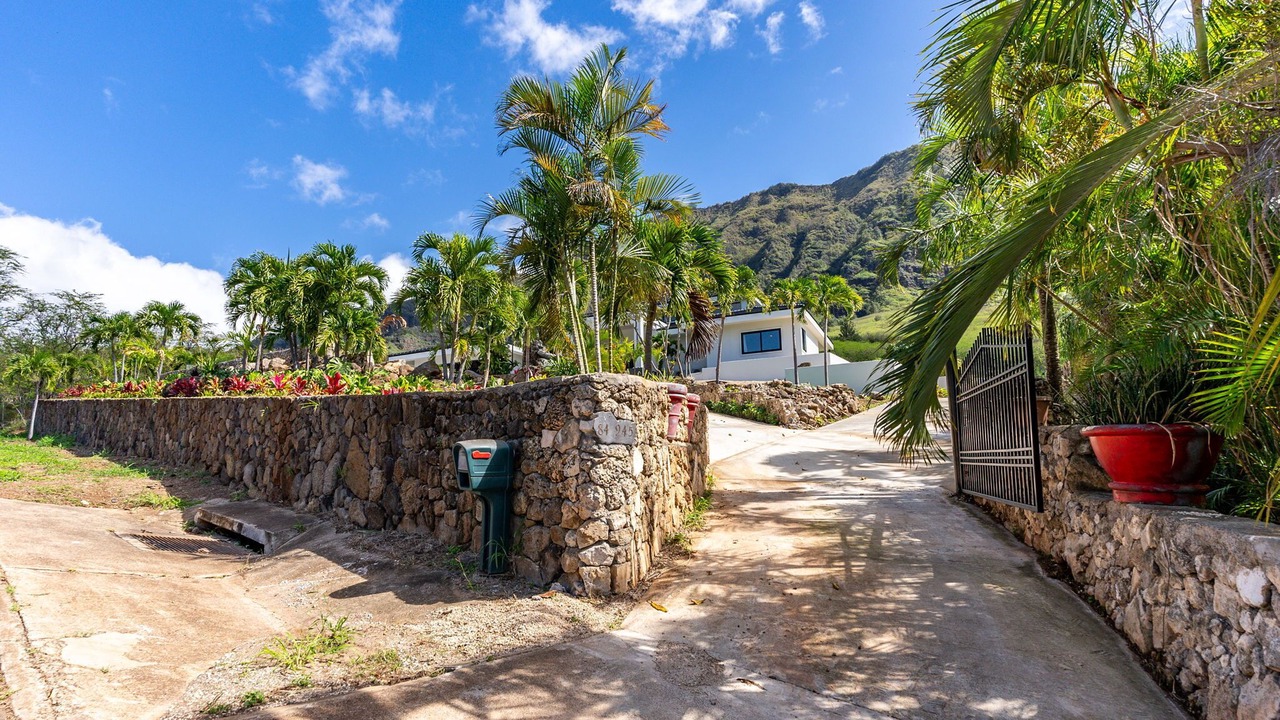 Photo of Outdoor in Makaha Valley
