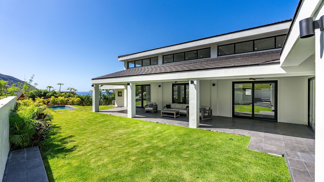 Photo of Outdoor in Makaha Valley