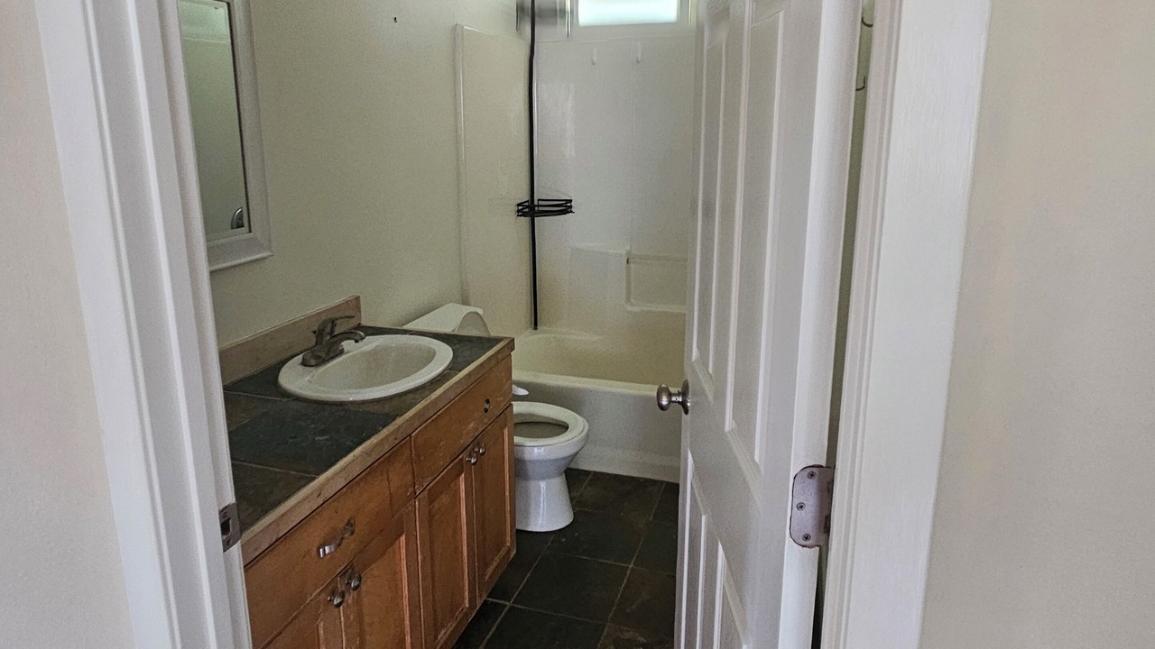 Photo of Bathroom in Haleiwa