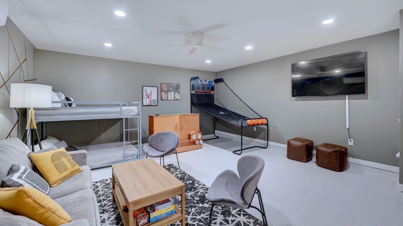 Photo of Bedroom in Willow Run