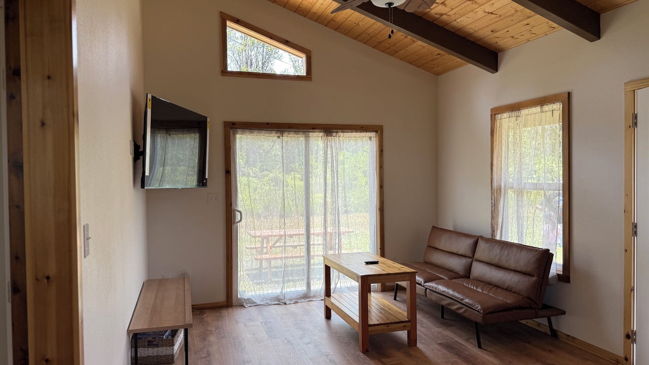 Photo of Livingroom in Fern Acres