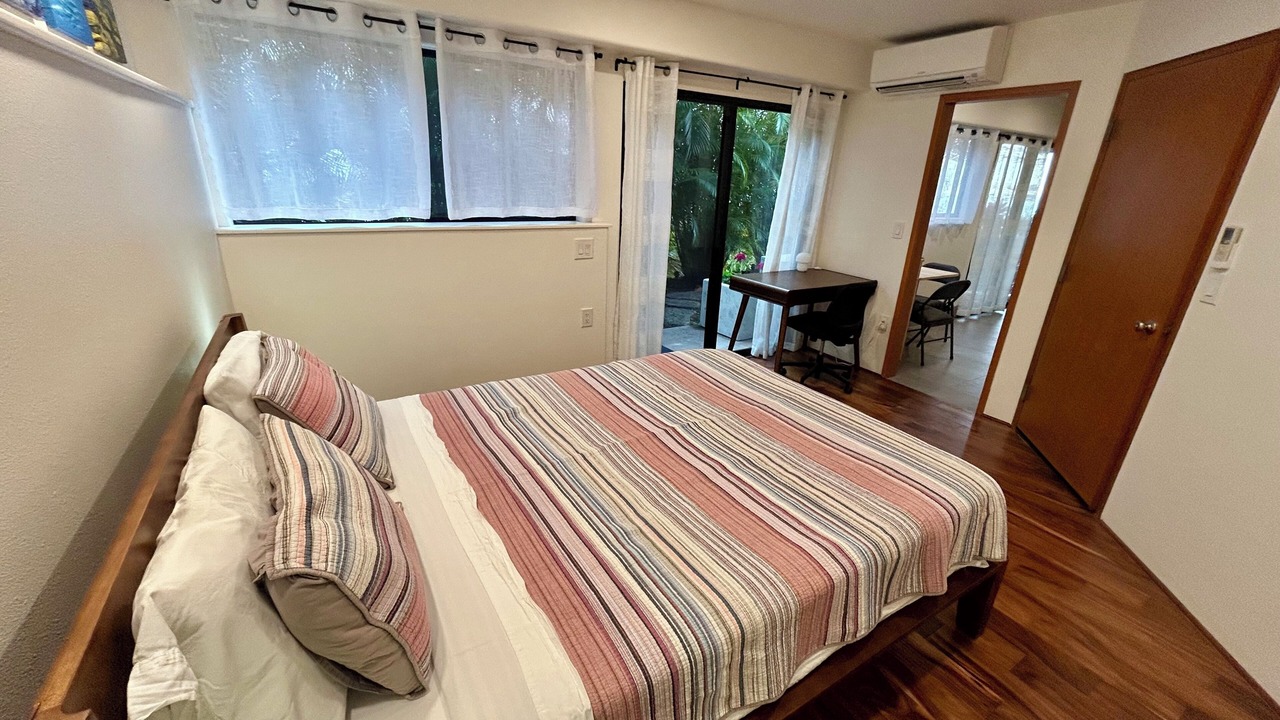 Photo of Bedroom in Kahaluu-Keauhou