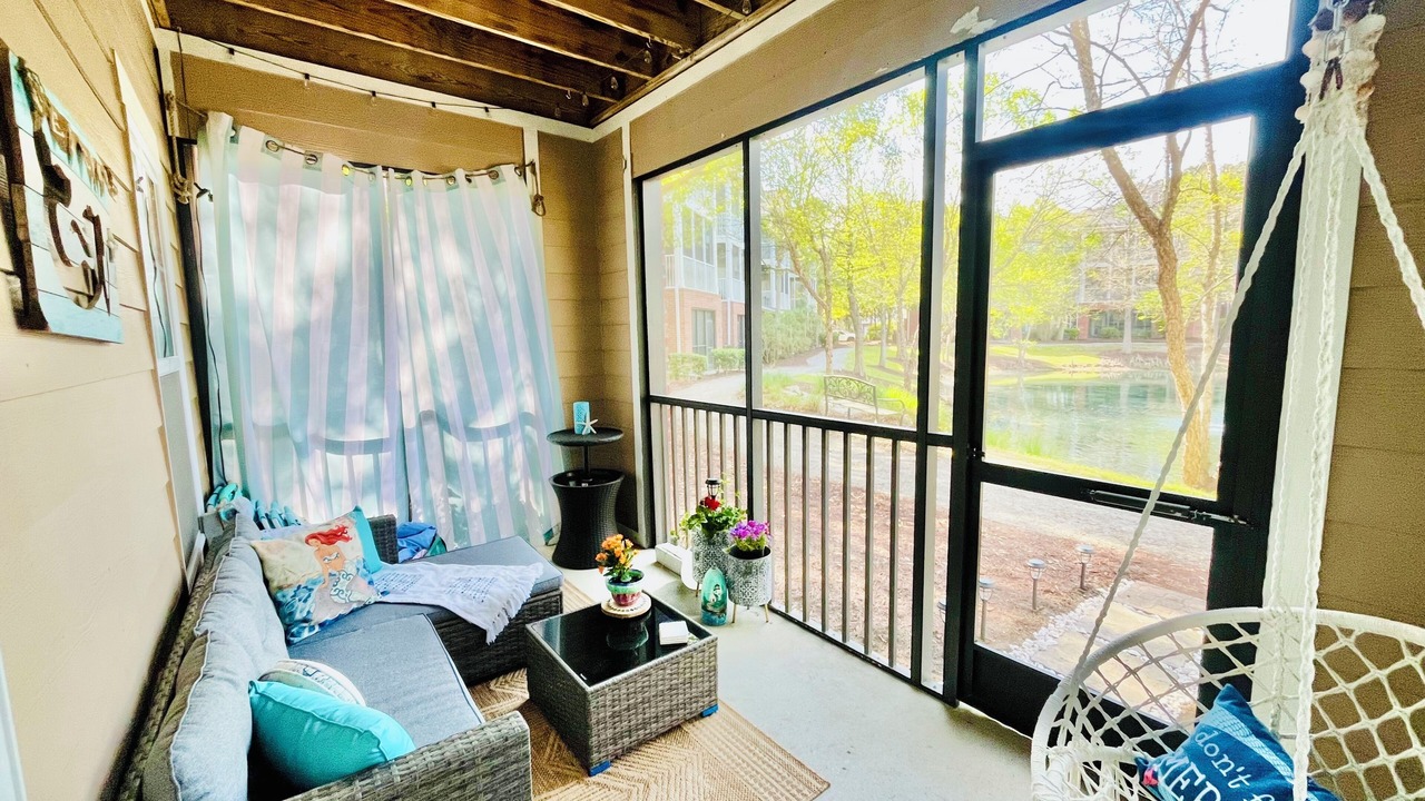 Photo of Livingroom in Mount Pleasant