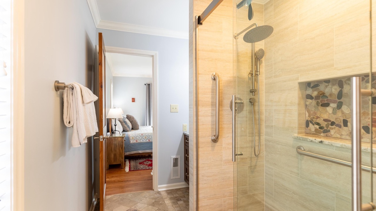 Photo of Bathroom in Blowing Rock
