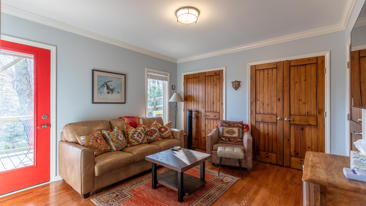 Photo of Livingroom in Blowing Rock