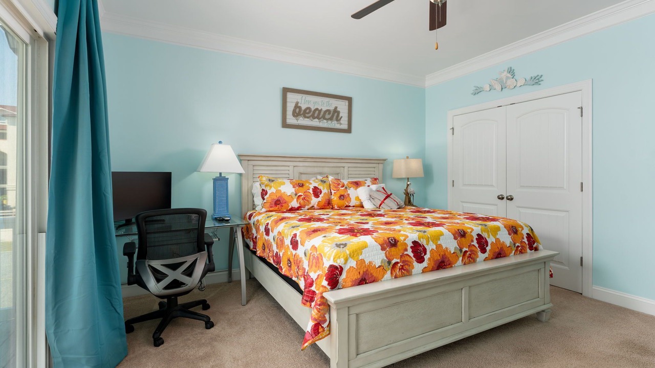 Photo of Bedroom in North Topsail Beach