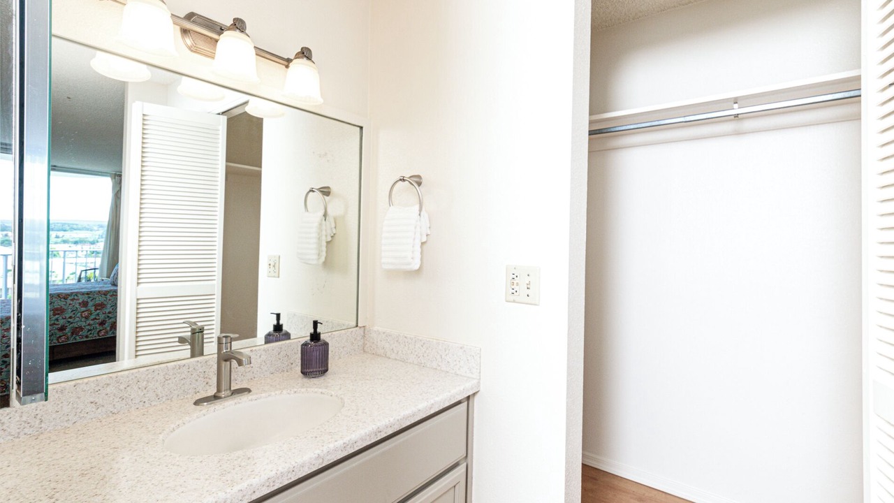 Photo of Bathroom in Hilo