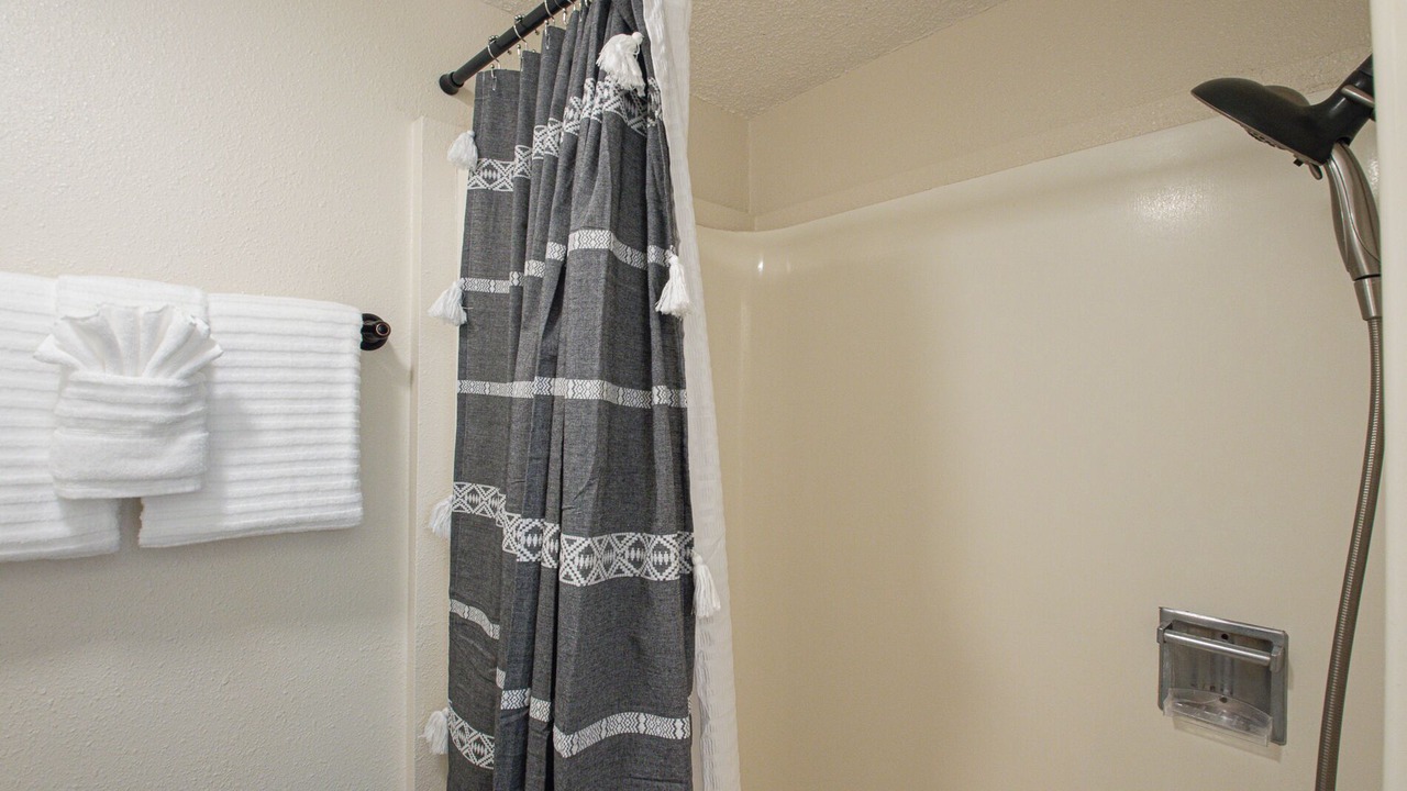 Photo of Bathroom in Hilo