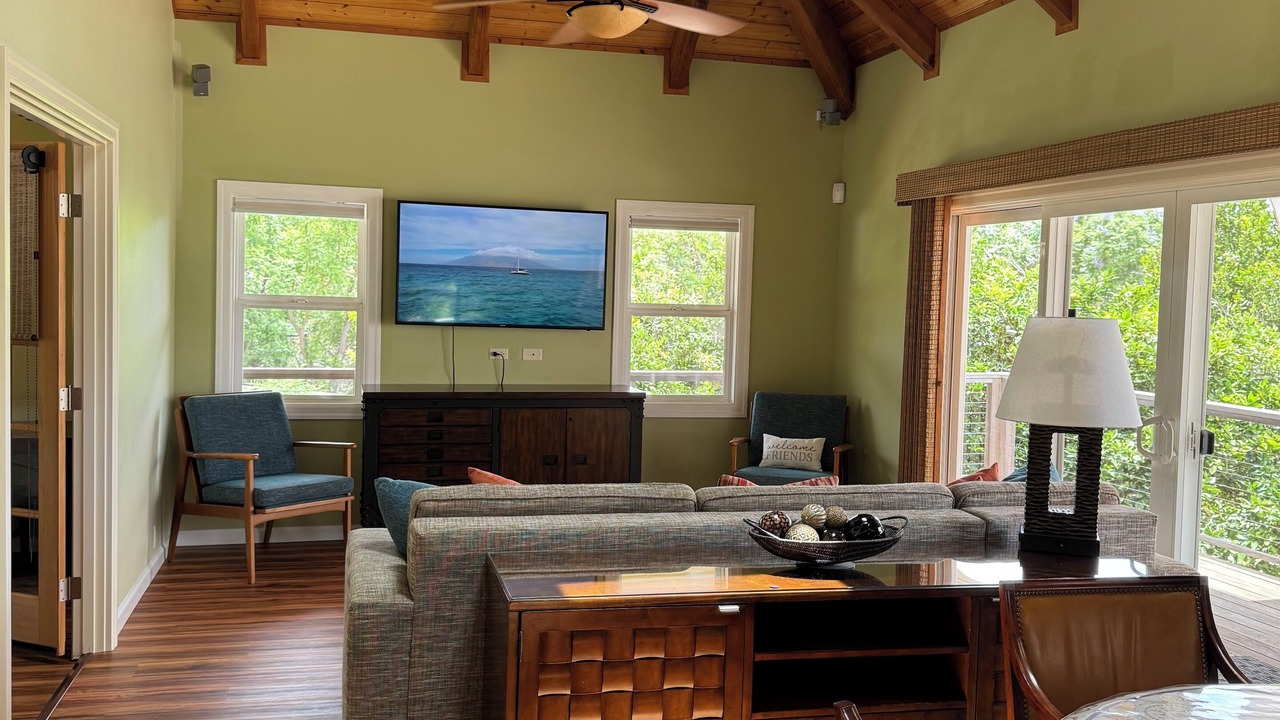Photo of Livingroom in Makawao