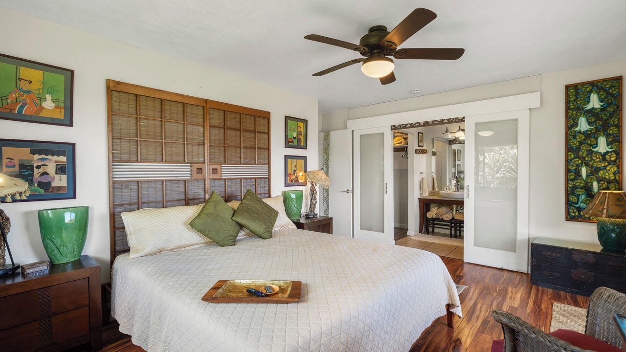 Photo of Bedroom in Haiku