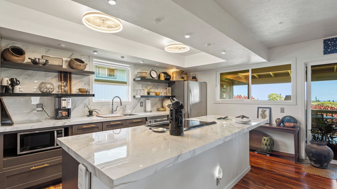 Photo of Kitchen in Haiku
