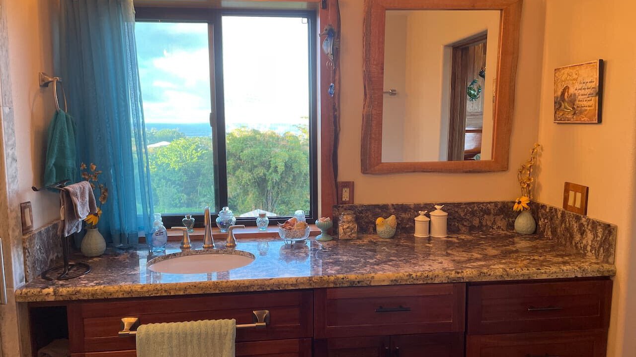 Photo of Bathroom in Paukaa