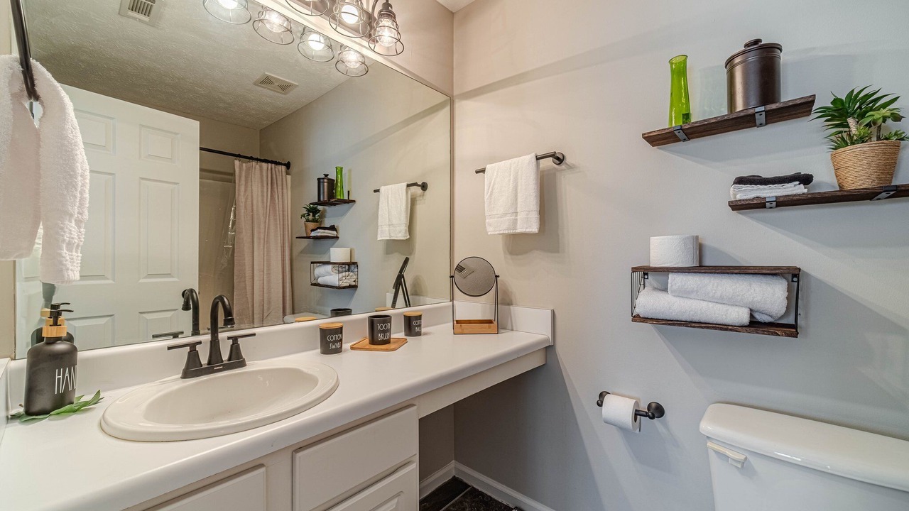 Photo of Bathroom in Flowery Branch
