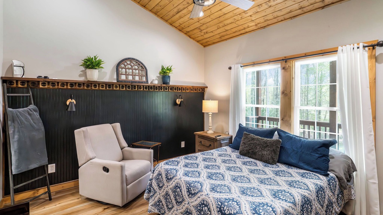 Photo of Bedroom in Moravian Falls