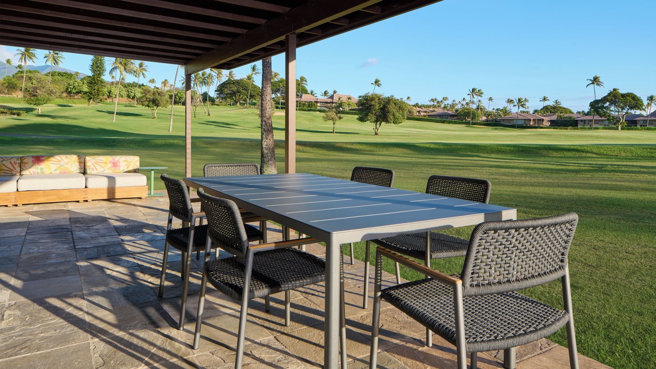Photo of Patio Balcony in Historic Lahaina Front Street