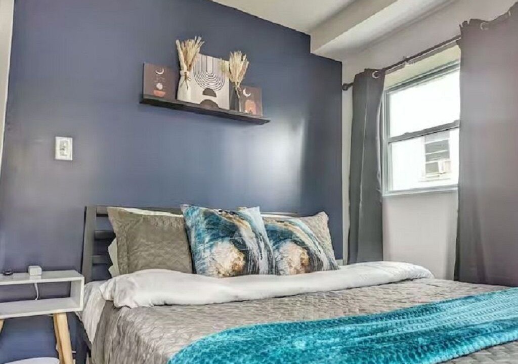 Photo of Bedroom in Potomac West