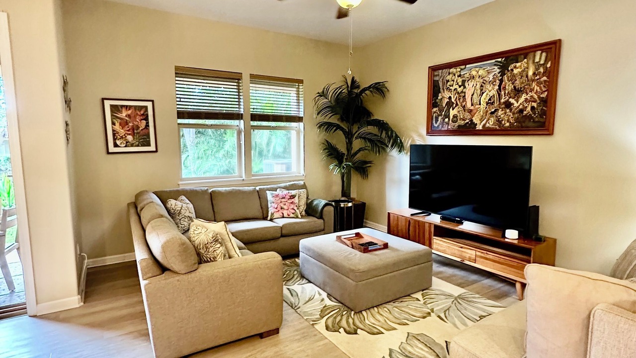 Photo of Livingroom in Kamuela