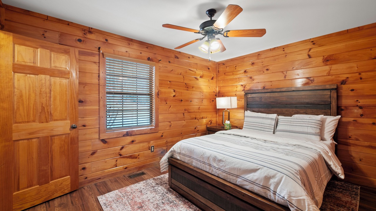 Photo of Bedroom in Flowery Branch