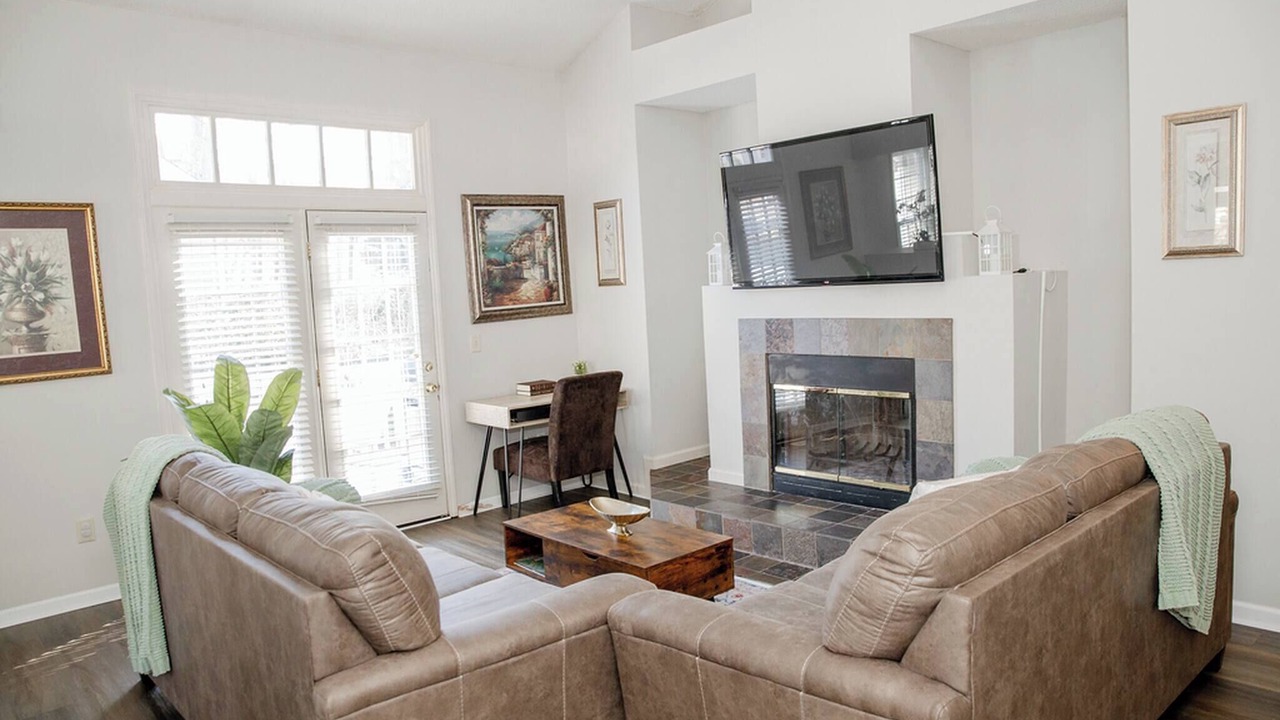Photo of Livingroom in Cary