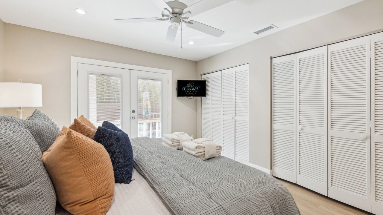 Photo of Bedroom in North Forest Beach