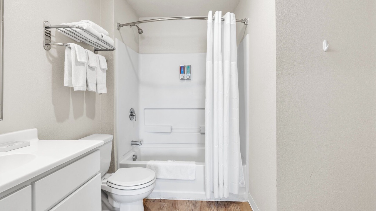 Photo of Bathroom in Far North Central