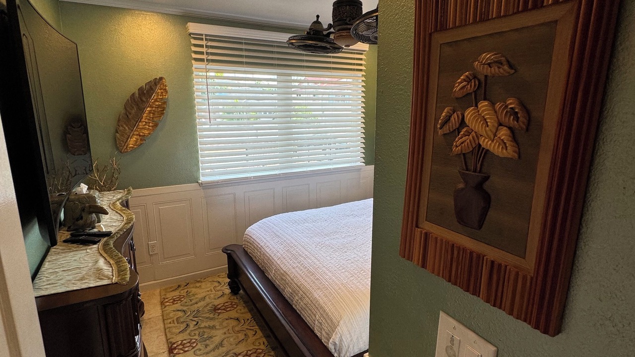Photo of Bedroom in Diamond Head - Kapahulu - St. Louis