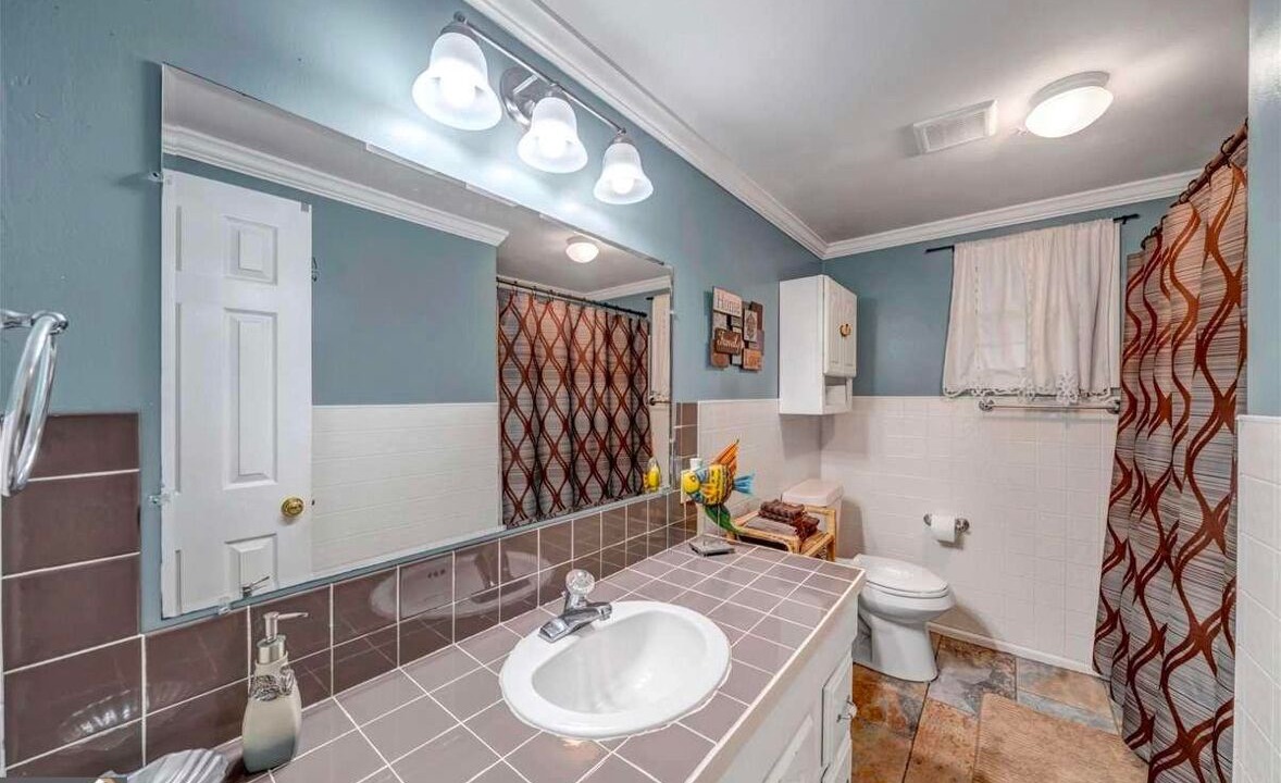 Photo of Bathroom in Cordele