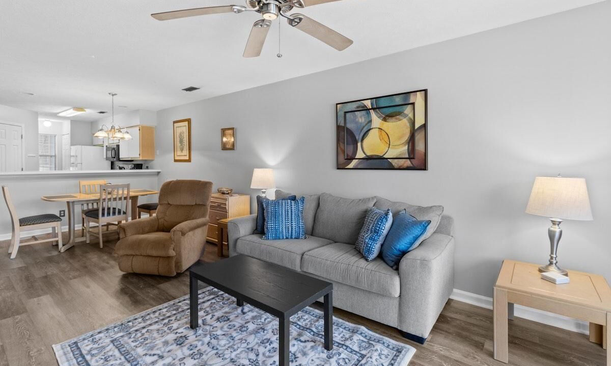 Photo of Livingroom in Pawleys Island