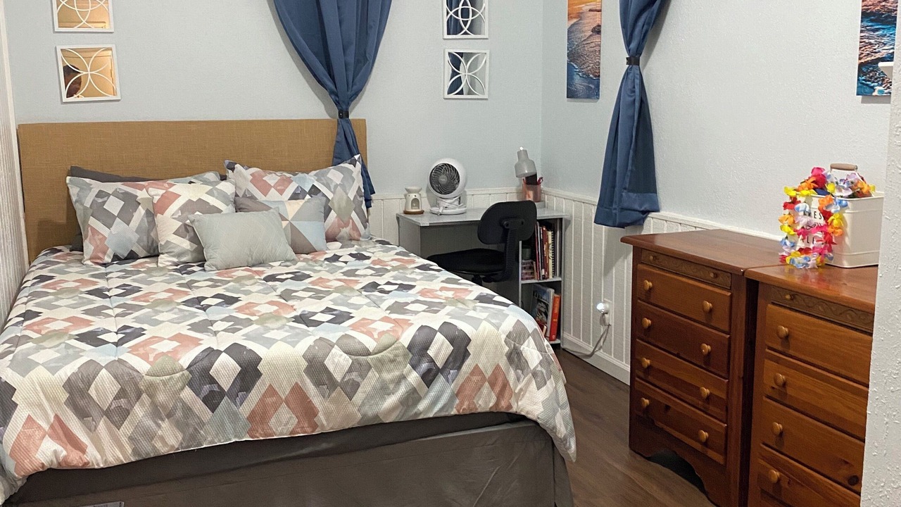 Photo of Bedroom in Nanakuli