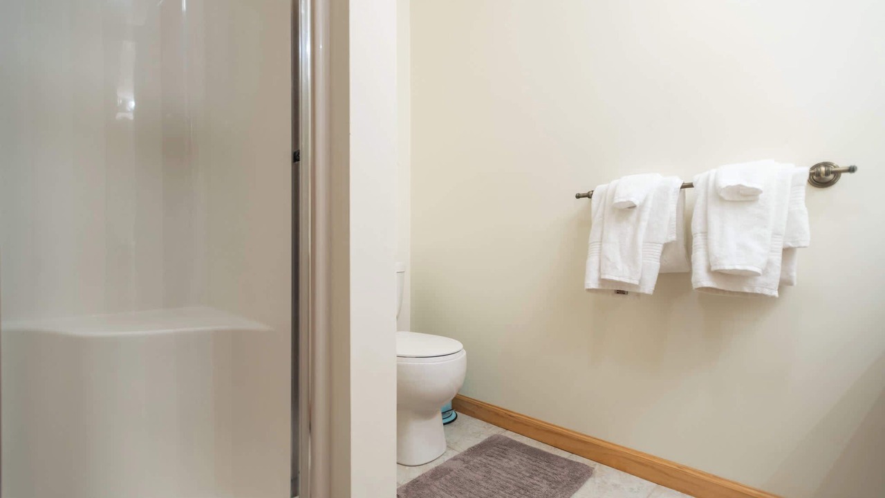 Photo of Bathroom in Newland