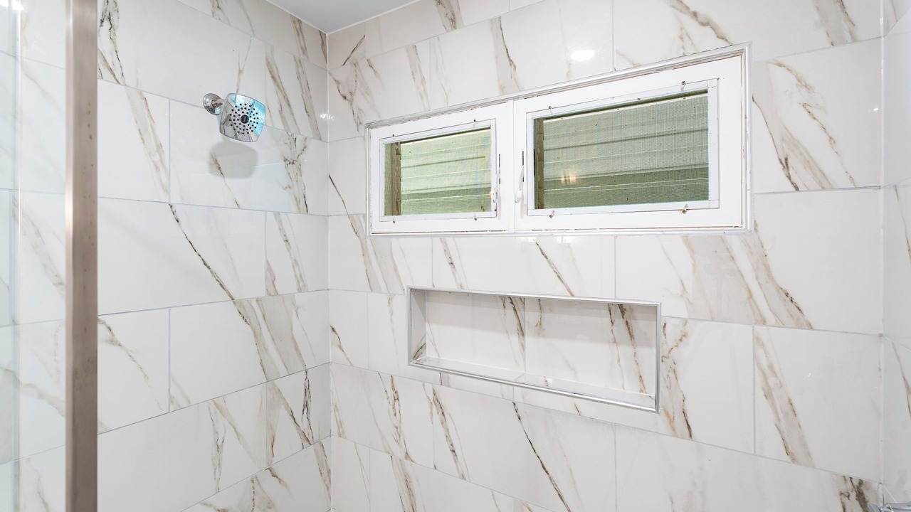 Photo of Bathroom in Laupahoehoe